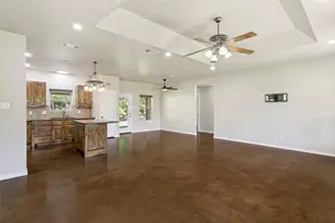173 Miramar Cir, Weatherford, TX 76085 - Photo 5