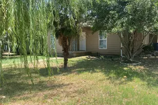 212 Washington St, Garland, TX 75040 - Photo 3