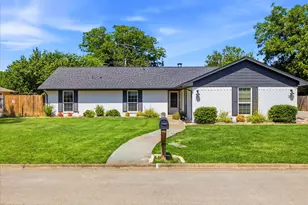 209 Diane Dr, Sanger, TX 76266 - Photo 1