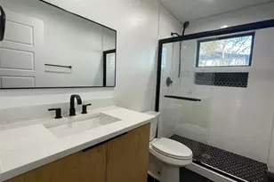 530 Sunnyside Ave, Cockrell Hill, TX 75211 - Photo 7