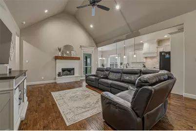 125 Oak View Drive, Godley, TX 76044 - Photo 5