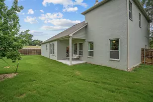 602 Sterling Dr, Benbrook, TX 76126 - Photo 33
