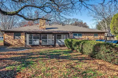 6404 Simmons Road, North Richland Hills, TX 76182 - Photo 33
