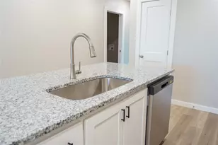 528 Colorado St, Abilene, TX 79601 - Photo 5