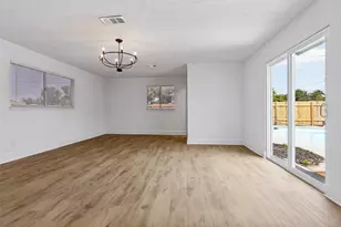 226 N Forest Crest Dr, Garland, TX 75042 - Photo 9