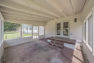 748 W Redbud Drive, Hurst, TX 76053 - Photo 9