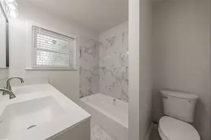 749 W Redbud Dr, Hurst, TX 76053 - Photo 33