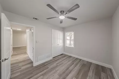 748 W Redbud Drive, Hurst, TX 76053 - Photo 29