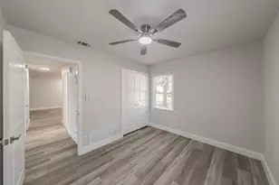 749 W Redbud Dr, Hurst, TX 76053 - Photo 29