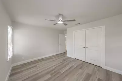 748 W Redbud Drive, Hurst, TX 76053 - Photo 27