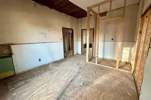 1002 E Calhoun Ave, Waco, TX 76704 - Photo 5