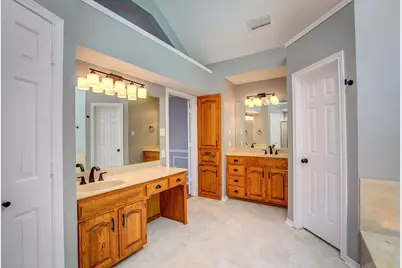 3914 Meadow Drive, Grapevine, TX 76051 - Photo 29