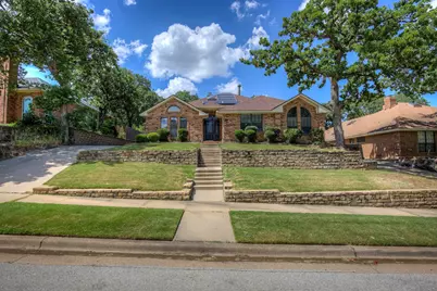 3914 Meadow Drive, Grapevine, TX 76051 - Photo 1