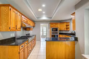 3914 Meadow Dr, Grapevine, TX 76051 - Photo 9