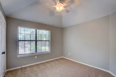 3914 Meadow Drive, Grapevine, TX 76051 - Photo 35
