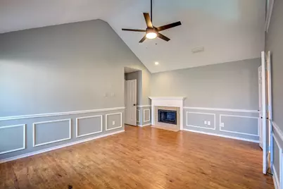 3914 Meadow Drive, Grapevine, TX 76051 - Photo 25