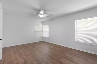 633 N McKown Avenue, Sherman, TX 75092 - Photo 29