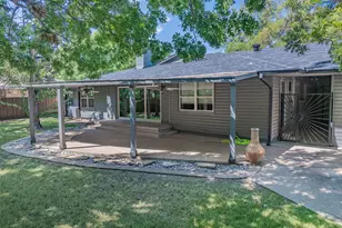 633 N McKown Ave, Sherman, TX 75092 - Photo 31