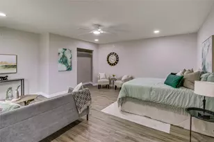 2635 Gladstone Dr, Dallas, TX 75211 - Photo 37