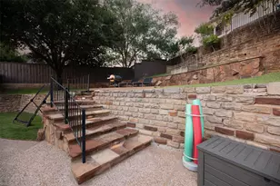 805 Lake Breeze Dr, Highland Village, TX 75077 - Photo 7
