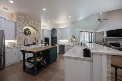 805 Lake Breeze Drive, Highland Village, TX 75077 - Photo 25