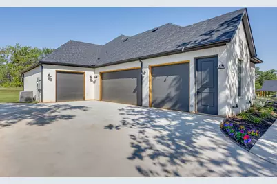 173 Oak Grove Way, Springtown, TX 76082 - Photo 33