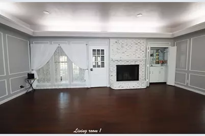 2409 Oakwood Drive, Carrollton, TX 75006 - Photo 11