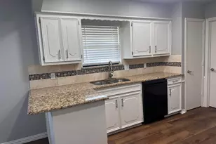 2409 Oakwood Dr, Carrollton, TX 75006 - Photo 7