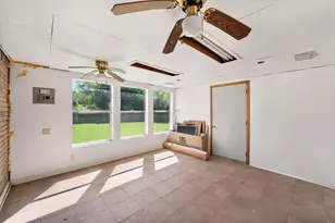 313 Wesley, Corsicana, TX 75110 - Photo 25