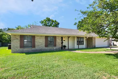 313 Wesley, Corsicana, TX 75110 - Photo 3