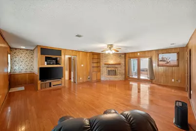 313 Wesley, Corsicana, TX 75110 - Photo 9