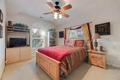 1660 Meadows Avenue, Lantana, TX 76226 - Photo 23