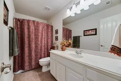 1660 Meadows Avenue, Lantana, TX 76226 - Photo 25