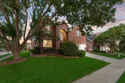 1660 Meadows Avenue, Lantana, TX 76226 - Photo 3