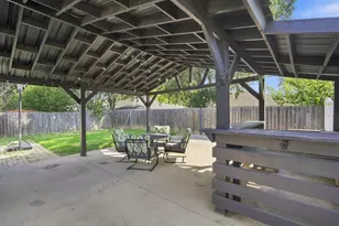 2534 Las Villas Ave, Dallas, TX 75211 - Photo 19