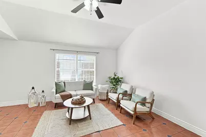 2534 Las Villas Avenue, Dallas, TX 75211 - Photo 7