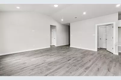 10520 Ruffin Drive, Fort Worth, TX 76131 - Photo 9