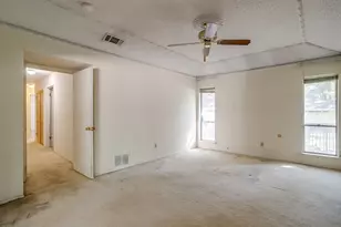 3410 Woodford Dr, Arlington, TX 76013 - Photo 9