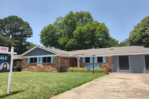 1125 Valley View Dr, Hurst, TX 76053 - Photo 1