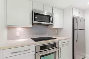 3045 Park Ln, Dallas, TX 75220 - Photo 9