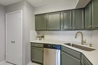 15151 Berry Trail #706, Dallas, TX 75248 - Photo 9