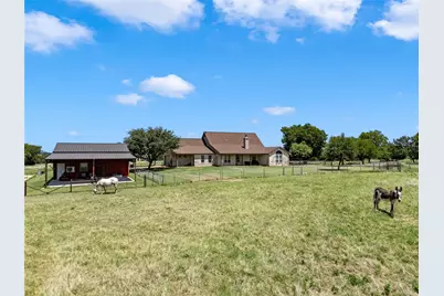 2765 Pleasant Run Road, McGregor, TX 76657 - Photo 35