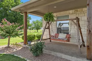 2765 Pleasant Run Rd, McGregor, TX 76657 - Photo 3