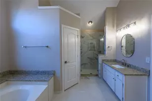 1812 Canoe Way, Carrollton, TX 75010 - Photo 31