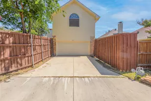 1812 Canoe Way, Carrollton, TX 75010 - Photo 37