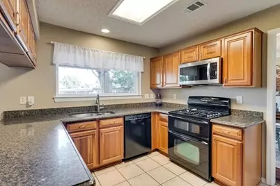 2600 Crepe Myrtle Drive, Flower Mound, TX 75028 - Photo 5