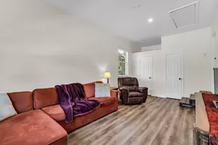 2705 Brockbank Dr, Irving, TX 75062 - Photo 15
