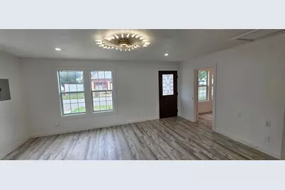 254 W Frey Street, Stephenville, TX 76401 - Photo 3