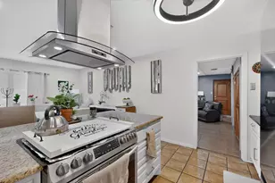 4651 Timberwood Dr, Dallas, TX 75211 - Photo 15