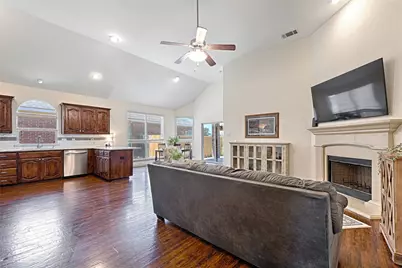 13149 Red Robin Drive, Fort Worth, TX 76244 - Photo 11